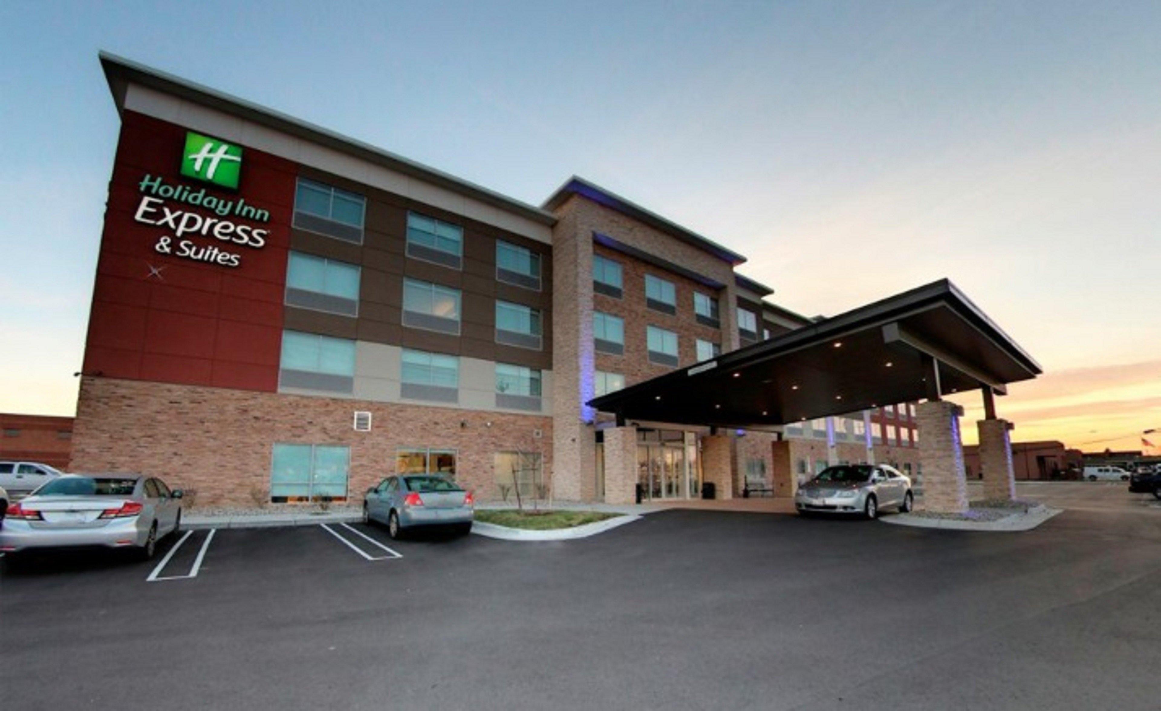 Holiday Inn Express & Suites - Detroit North - Roseville By Ihg Luaran gambar
