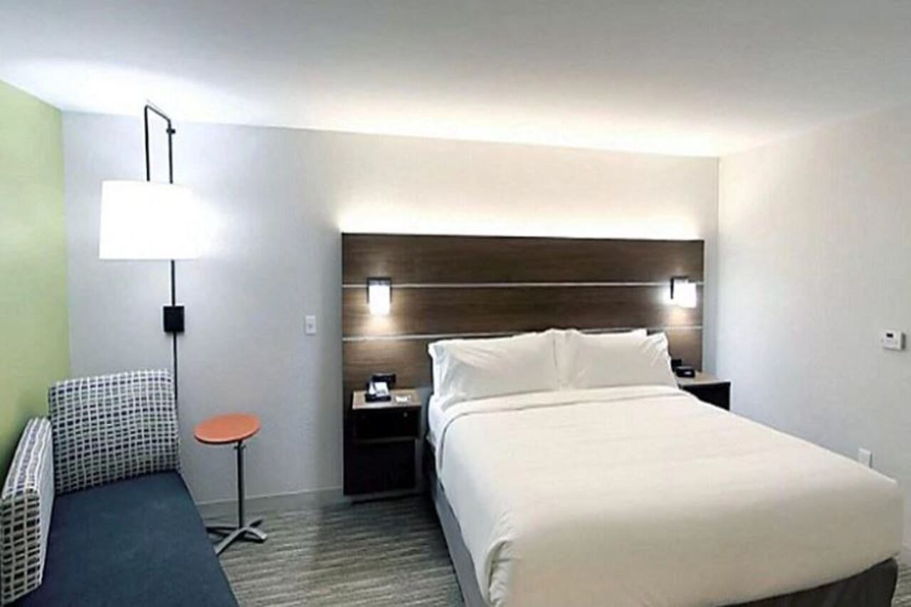 Holiday Inn Express & Suites - Detroit North - Roseville By Ihg Luaran gambar
